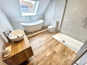 Photo 34- click for photo gallery